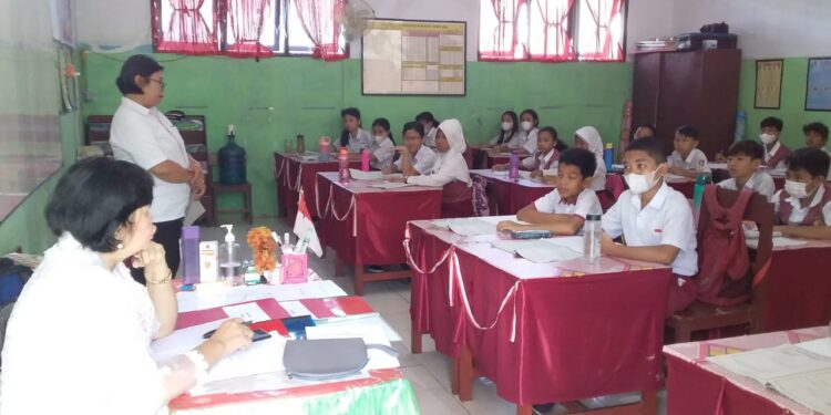5 Hari Supervisi Akademik Kompetensi Guru di SD Inpres 03 Paniki Bawah