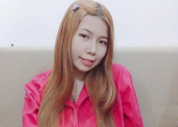 Feronica Amelia Kereh dan Perannya Sebagai Pewarta Bahasa