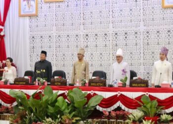 Foto: Rapat paripurna istimewa dalam rangka memperingati HUT Daerah Kepulauan Sangihe ke 598, di gedung DPRD Kabupaten Kepulauan Sangihe. (Istimewa)