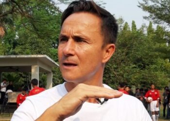 Sosok Dennis Wise, Legenda Chelsea yang Tangani Garuda Select