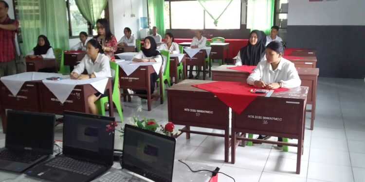 Dikda Sulut Verifikasi TUK di SMKN 7 Manado