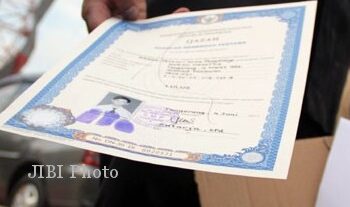 Ratusan Ribu Ijazah ‘Ditahan’ Sekolah, Dinas Dikda Sulut Disorot