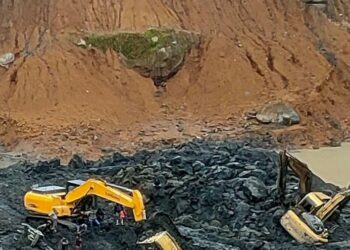 Tiga Operator Alat Berat Tewas Tertimbun Longsor