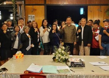 Suasana sosialiasi Perda Nomor 9/2022 oleh legislator masing-masing dapil. (foto: Sekretariat DPRD Sulut)