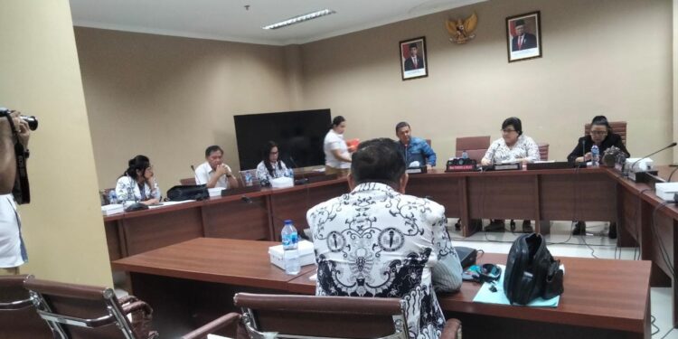 Jems Tuuk Janji Gugat Ranperda Pendidikan Jika Akomodir Dana Komite