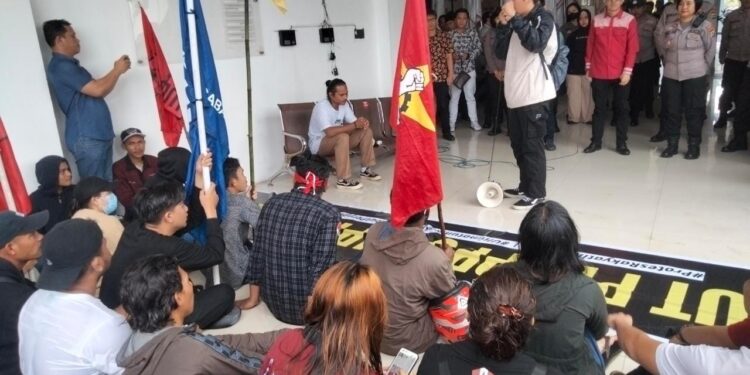 Fraksi Rakyat Sulut Dorong Perppu Cipta Kerja Dicabut