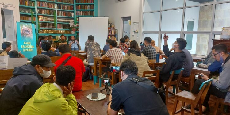 Orang Tak Dikenal Hendak Bubarkan Diskusi Publik Proyek PLTA Batang Toru