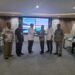 Ketua DPRD Kabupaten Kepulauan Talaud, Semuel Bentian, S.H., M.H bersama Wakil Ketua DPRD, anggota DPRD dan Sekretaris Dewan saat menjumpai general manejer senior PLN Sulutenggo.