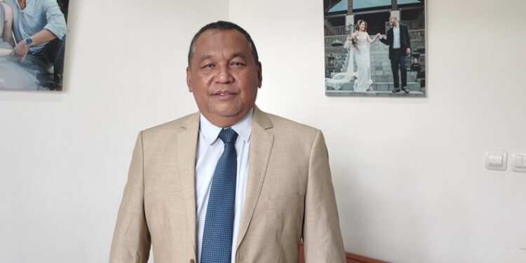 Dr Krets Mamondole dinilai tepat mewakili Nusa Utara di Senayan. (foto: Media Center KM)