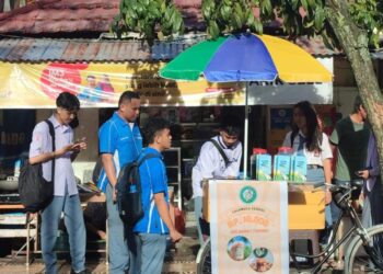 Modal Sepeda, Zulfikar Katili Jualan Cendol di Depan SMKN 3 Manado