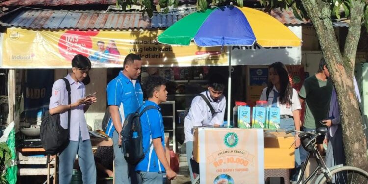Modal Sepeda, Zulfikar Katili Jualan Cendol di Depan SMKN 3 Manado
