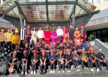 Hardiknas Polimdo Bernuansa Budaya, Mahasiswa Papua Tampil Memukau