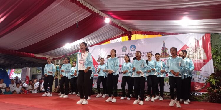 Foto: Grup Masamper SMPN 1 Tabukan Selatan (A). (Dok. Rendy/Barta1)