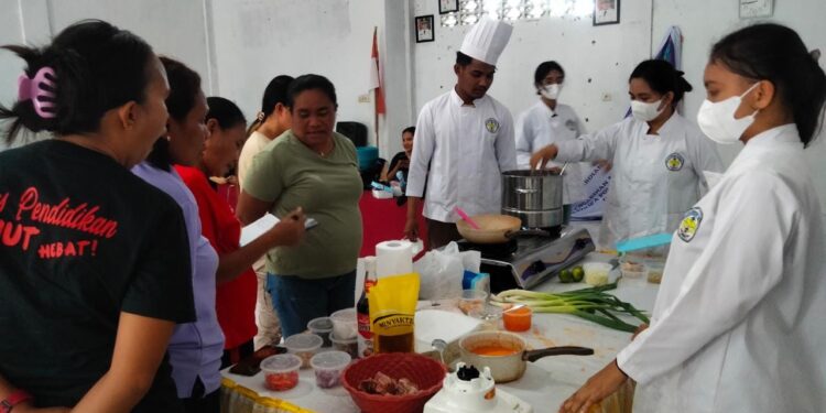 Darunu Menuju Desa Wisata, Polimdo Latih Pembuatan Kuliner