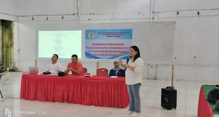 Jurusan Akuntansi Polimdo Melakukan Pengabdian Kepada Masyarakat di Desa Talawaan Minut. (foto: Polimdo)