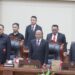 Foto: Berdiri di depan, Anggota BPK RI VI, Pius Lustrilanang, Gubernur Sulawesi Utara, Olly Dondokambey bersama Ketua DPRD Fransiskus A. Silangen. (Dok. Istimewa)