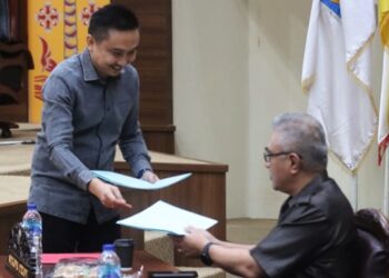 Suasana Rapat Paripurna DPRD Sulut, Senin 10 Juli 2023, dalam rangka penyampaian dan penjelasan Gubernur terhadap Ranperda tentang pertanggungjawaban pelaksanaan APBD Provinsi Sulut tahun anggaran 2022. (foto-foto: Humas Setwan DPRD Sulut)