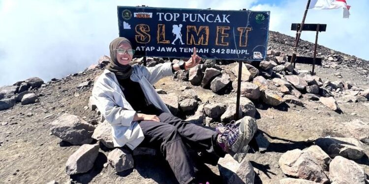 35 Gunung Dijajaki Setelah Jawa, Nikhen Mokoginta Menuju Kalimatan-Papua