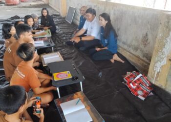 GMKI Eliezer Berbagi Pengetahuan Kepada Anak-anak Dinding Manado