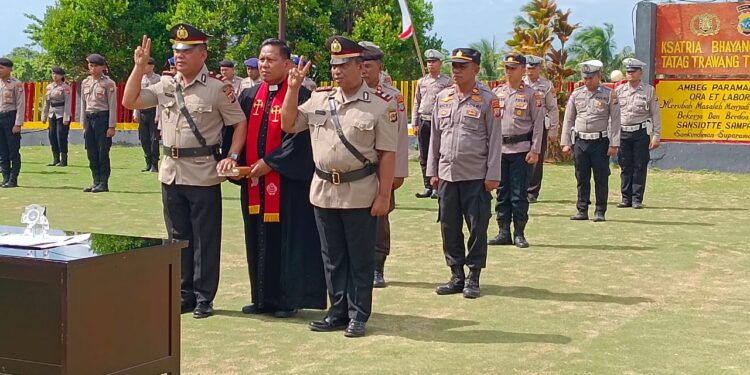 Berlangsungnya proses Sertijab di halaman apel Polres Kepulauan Talaud.