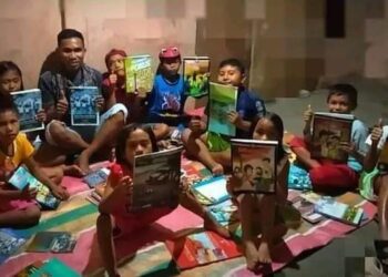 Jauh Dari Bayang Peradaban, Daseng Literasi Didirikan di Lembeh Posokan