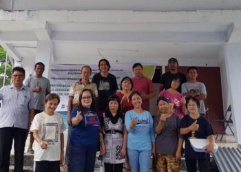 Polimdo Perbaiki Teras Gereja Pentakosta Jemaat Mawar Sharon Minahasa