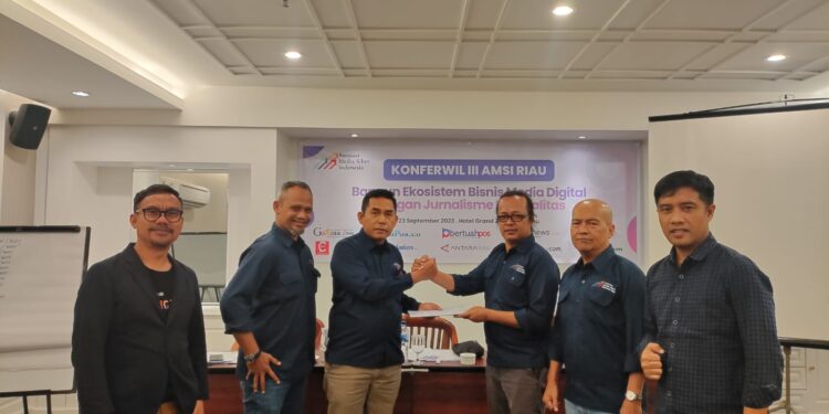 Firman Agus-Budi Satria Pimpin AMSI Riau Periode 2023-2027