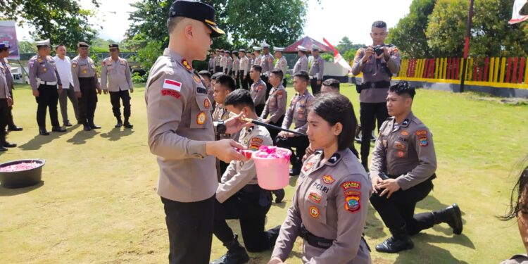 Suasana berlangsungnya penyambutan Bintara remaja Polres Kepulauan Talaud.