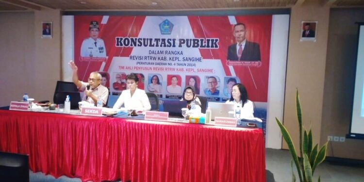Foto: FORUM KONSULTASI: Pelaksanaan Forum Konsultasi Publik untuk revisi Rencana Tata Ruang Wilayah (RTRW) Kabupaten Kepulauan Sangihe, di Hotel Tahuna Beach. (Istimewa)