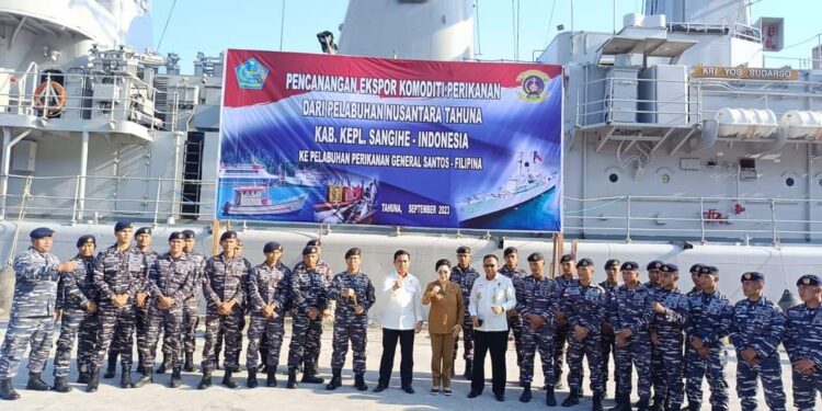 Foto: Pencanangan ekspor komoditi perikanan dari Pelabuhan Nusantara Tahuna Ke Pelabuhan General Santos (Gensan), Negara Filipina. (Dok. Istimewa)