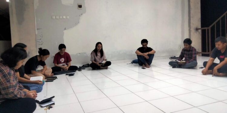 Rukun Mahasiswa Sembihingang Polimdo Belajar Mengendalikan Diri