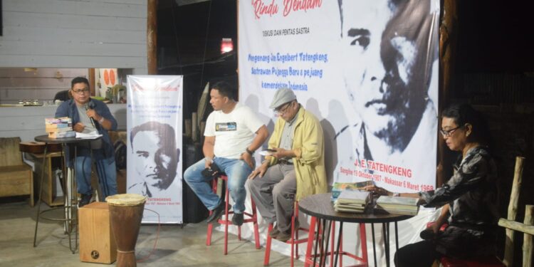 Foto: Diskusi perayaan hari lahir J. E. Tatengkeng di SELO Pesasombangeng. (Dok. Istimewa)