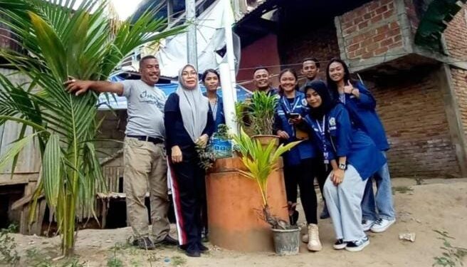 Dosen dan mahasiswa peneliti DEWS (Foto istimewa)