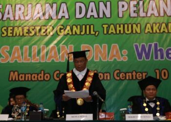 Prosesi Wisudawan-wisudawati Unika De La Salle Manado (Foto istimewa)