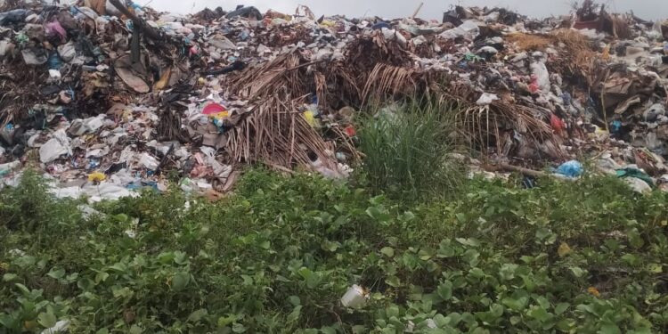 Foto: Sampah TPA Santiago. (Dok. Rendy/Barta1)