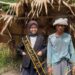 Foto: Sri Wulandari Lomuli (28) bersama Han Lomuli, ayah kebanggaannya yang tak bisa melihat sejak kecil. (Dok. Istimewa)