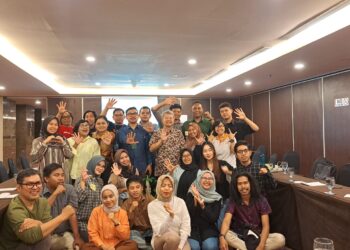 Pelatihan “Green Growth Journalism” yang melibatkan 20 peserta jurnalis dan konten kreator dari wilayah Sulawesi, Maluku, dan Papua. (Dok. Istimewa)