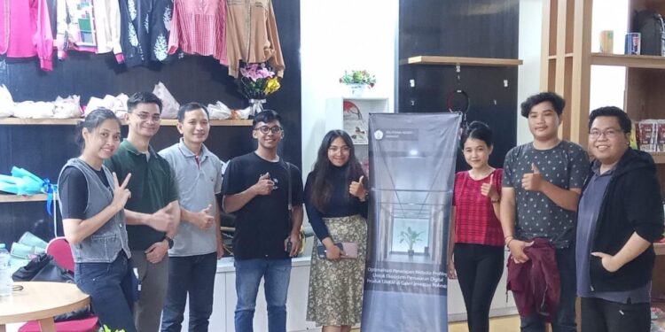 Optimalisasi Administrasi dan Pemasaran Digital UMKM di Investasi Polimdo