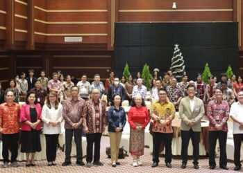 Dikusi akhir tahun yang digelar ISEI Cabang Manado di Kantor BI Perwakilan Sulut. (foto: ISEI Manado)