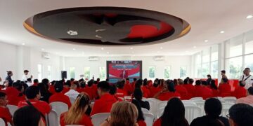 Kader PDIP Sulawesi Utara larut dalam semangat memenangkan Ganjar-Mahfud di Pilpres 2024. (foto: Meikel/Barta1)