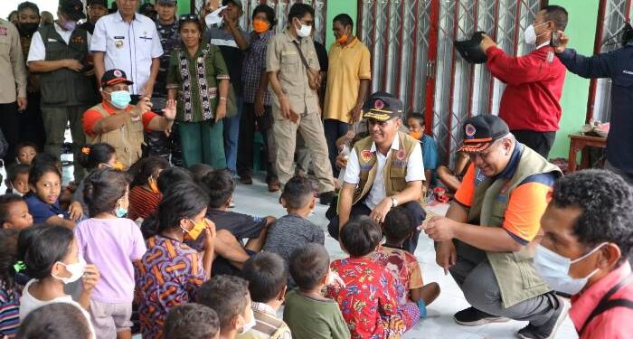 Darurat Erupsi Gunungapi Lewotobi Laki-Laki Flores Timur, 3.898 Jiwa Mengungsi