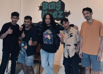 Owner dan staf Kedai Kopi Bungkoez. (foto: istimewa)