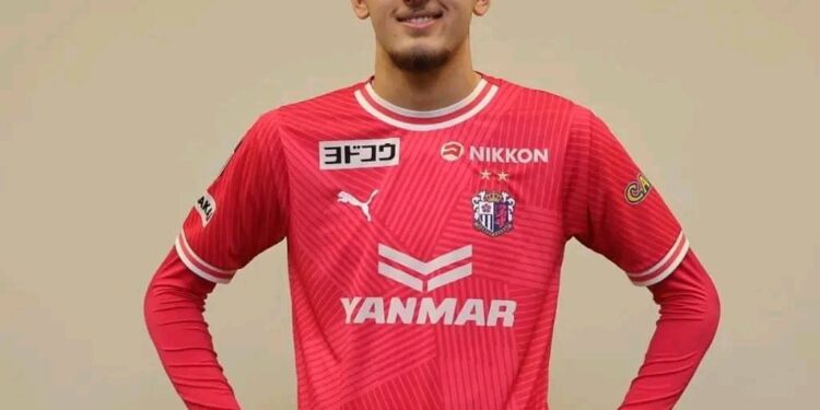 Sejarah Justin Hubner Bela Cerezo Osaka, Ini Kata Manajer Wolves