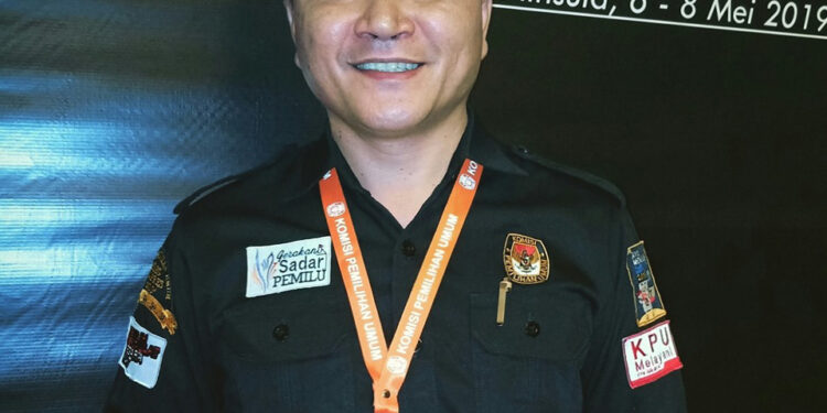 Komisioner KPU Sulut Meidy Tinangon