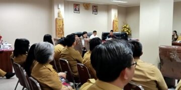 Pembahasan LKPJ Gubernur tahun 2023. (foto: meikel/barta)