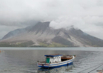 Mengenang Letusan Gunung Ruang dan Bencana Tsunami 1871 di Tagulandang