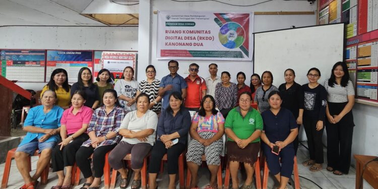Foto bersama narasumber bersama masyarakat Kanonang Dua. (Foto: istimewa)