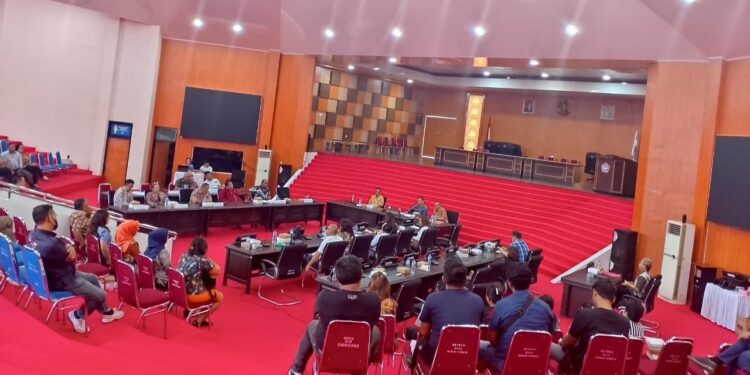 Situasi RDP DPRD Kota Bitung membahas persoalan hak ASN. (foto: istimewa)