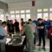 ketua HAKLI Sulut, Tony Kurtis Timpua saat memberikan pelatihan kepada masyarakat leilem. (Foto: istimewa)