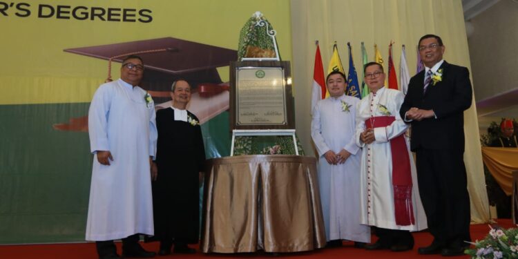 Pimpinan Unika De La Salle Manado. (Foto: istimewa)